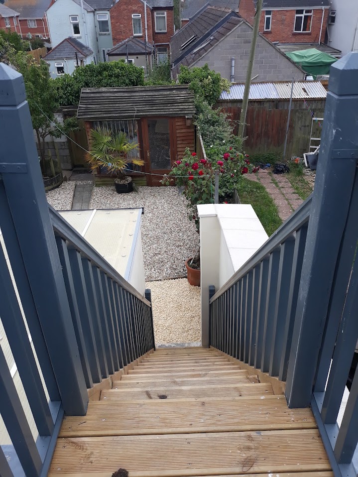 External timber garden staircase with painted balustrade by MyDeskin Carpentry, Keynsham